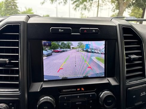 Used 2019 Ford F150 XLT w/ Equipment Group 302A Luxury AWD/4WD image 26