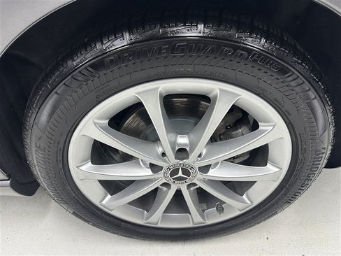 Used 2022 Mercedes-Benz A 220 4MATIC image 16