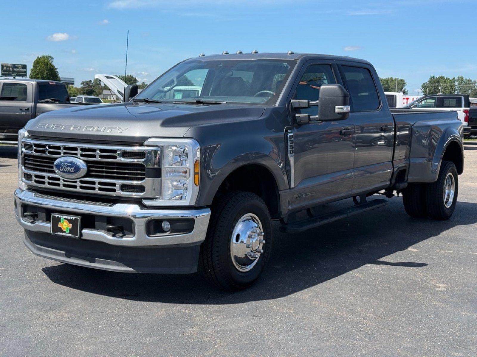 Used 2026 Ford F350 XLT AWD/4WD image 4