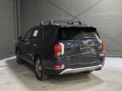 Used 2022 Hyundai Palisade Limited w/ Winter Package AWD/4WD image 6