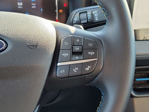 New 2026 Ford Maverick Lobo AWD/4WD image 17