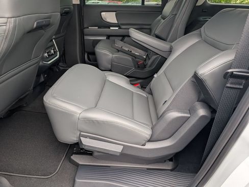New 2026 Ford Expedition Max Active AWD/4WD image 8
