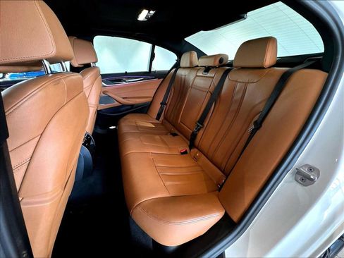Used 2023 BMW M550i xDrive w/ Executive Package AWD/4WD image 30