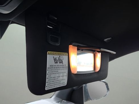 Used 2022 Toyota Tacoma TRD Off-Road image 33