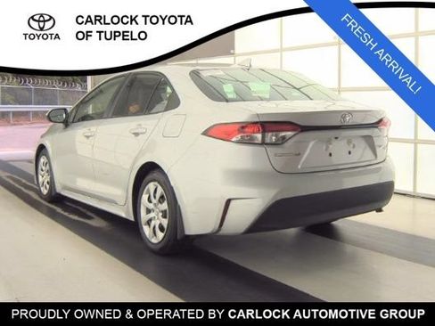 Used 2026 Toyota Corolla LE FWD image 5