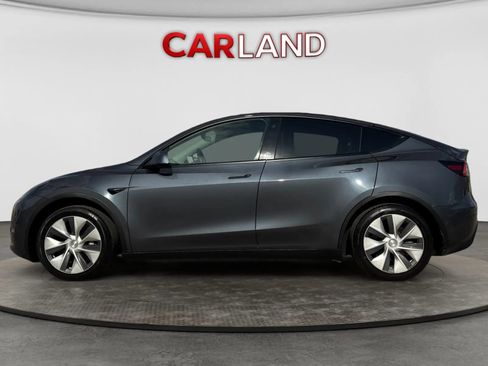 Used 2021 Tesla Model Y 2WD image 2