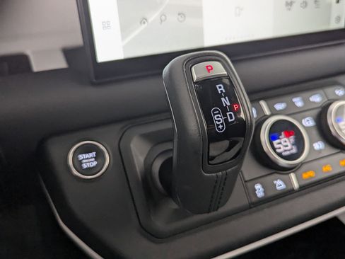 Certified 2025 Land Rover Defender 110 S image 33