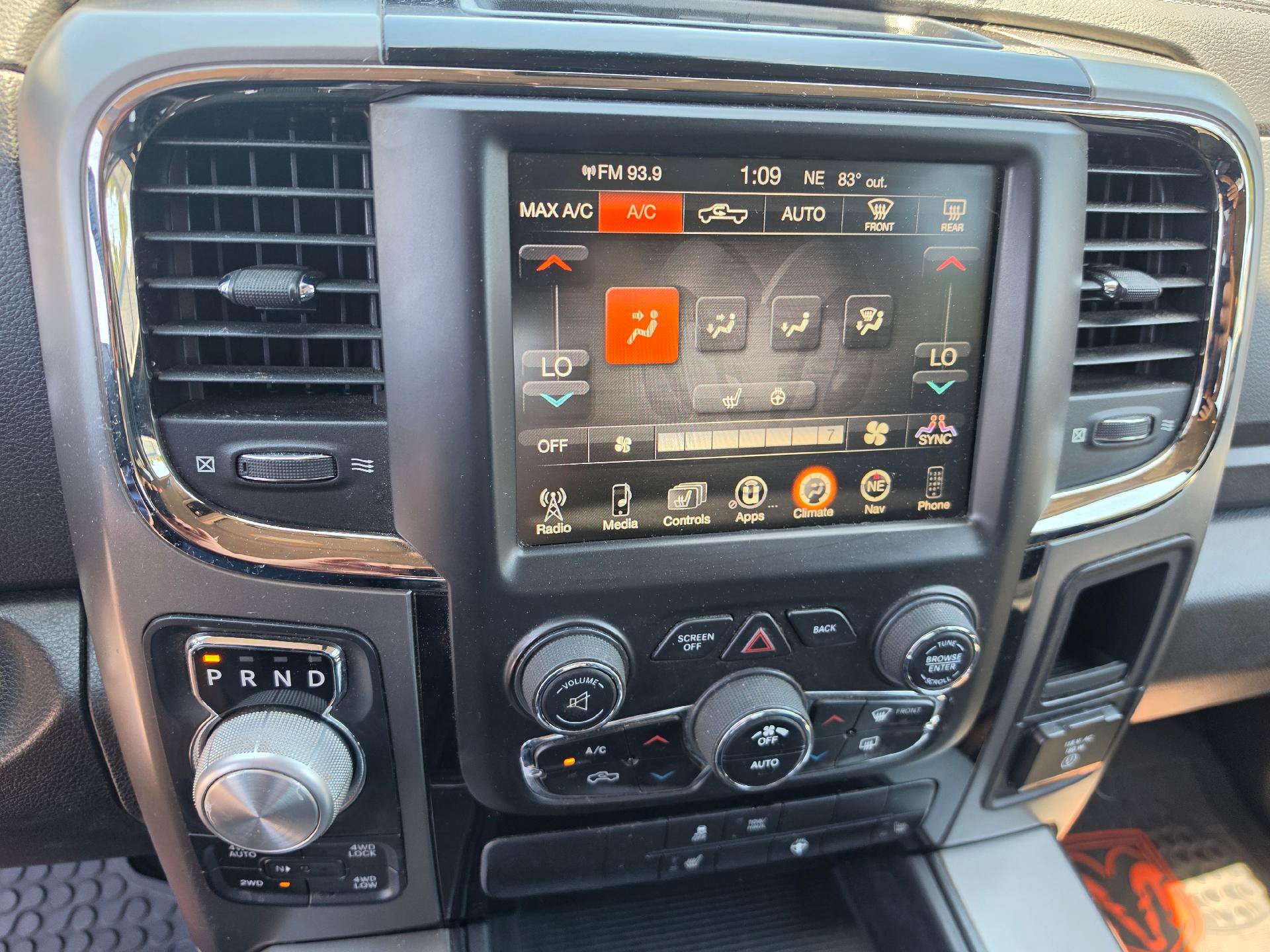 Used 2014 RAM 1500 Sport w/ Convenience Group AWD/4WD image 17