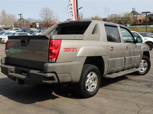 Used 2002 Chevrolet Avalanche 4x4 w/ Off-Road Suspension Pkg image 5