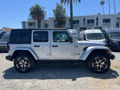 Used 2024 Jeep Wrangler Unlimited w/ Convenience Group