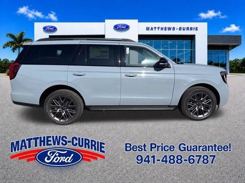 New 2026 Ford Expedition Platinum w/ Stealth Appearance Package AWD/4WD image 3