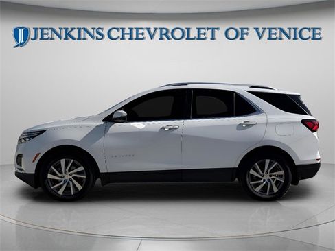 Used 2022 Chevrolet Equinox Premier image 2