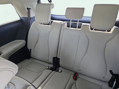 New 2026 Kia Carnival EX image 20