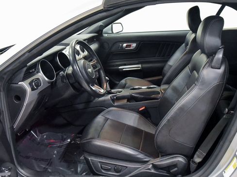 Used 2022 Ford Mustang Premium image 2