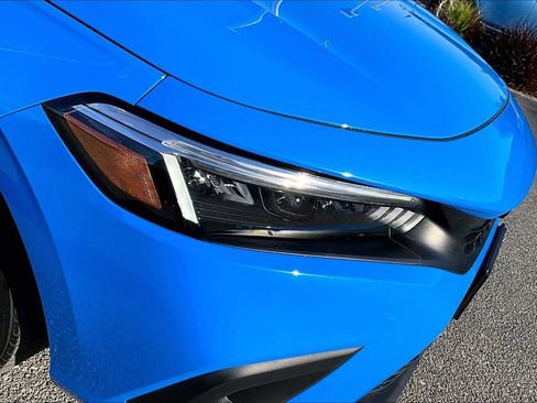 Used 2023 Honda Civic Sport image 32