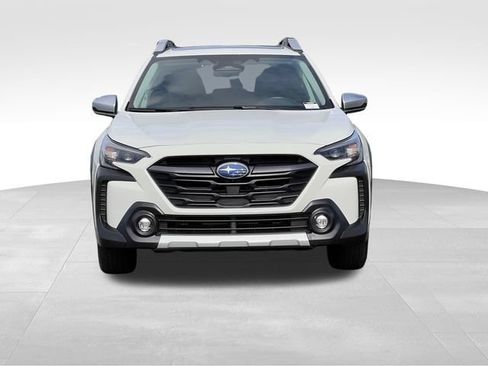 Used 2023 Subaru Outback Touring XT AWD/4WD image 8