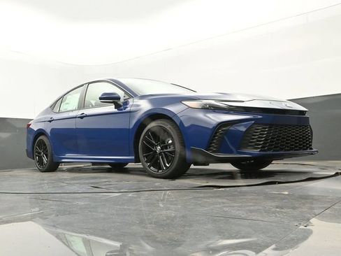 New 2026 Toyota Camry SE FWD image 23