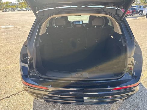 New 2026 Lincoln Corsair Premiere image 21