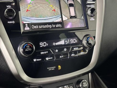 Used 2021 Nissan Murano SL w/ SL Moonroof Package image 13
