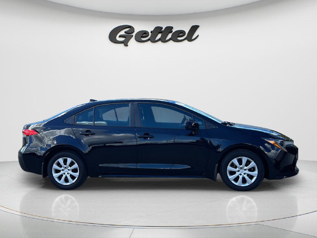 Used 2026 Toyota Corolla LE FWD image 4
