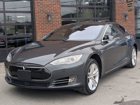 Used 2014 Tesla Model S P85D image 2