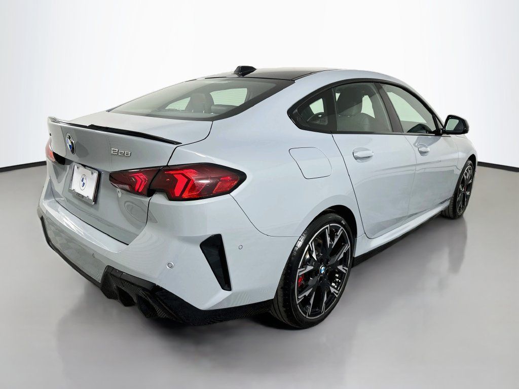 Used 2026 BMW 228i xDrive w/ Technology Package AWD/4WD image 5
