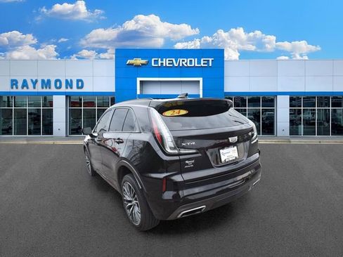 Certified 2024 Cadillac XT4 Sport w/ Technology Package AWD/4WD image 6