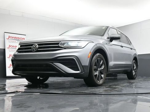 Used 2022 Volkswagen Tiguan SE image 34