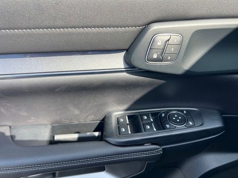 New 2025 Ford Ranger Lariat w/ FX4 Off-Road Package image 10