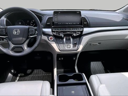 Certified 2025 Honda Odyssey EX-L image 16