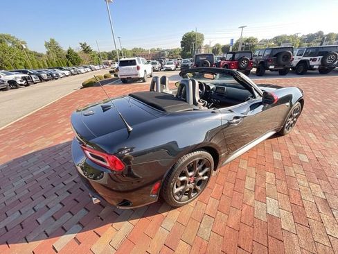 Used 2020 FIAT 124 Spider Abarth w/ Convenience Group RWD image 22