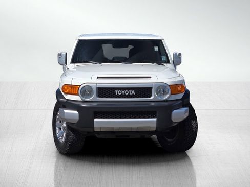 Used 2014 Toyota FJ Cruiser 4WD w/ Upgrade Package image 3