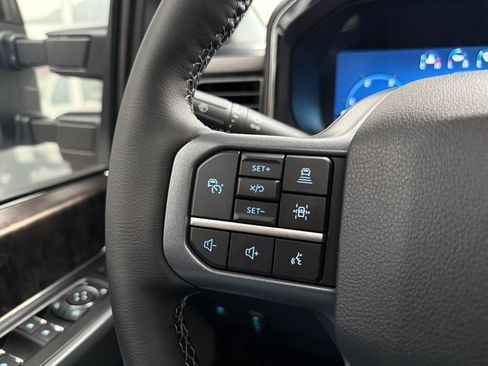 Used 2026 Ford F350 Lariat w/ Black Appearance Package image 49