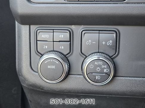 Used 2023 GMC Yukon AT4 AWD/4WD image 28