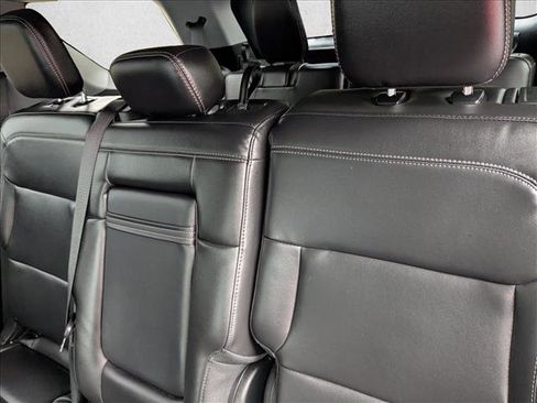 Used 2023 Ford Explorer XLT w/ Equipment Group 202A image 10