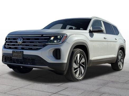Used 2025 Volkswagen Atlas SEL AWD/4WD image 9