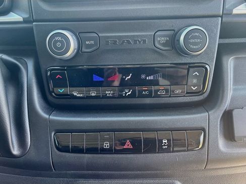 Used 2025 RAM ProMaster 3500 w/ Quick Order Package 22G SLT FWD image 25