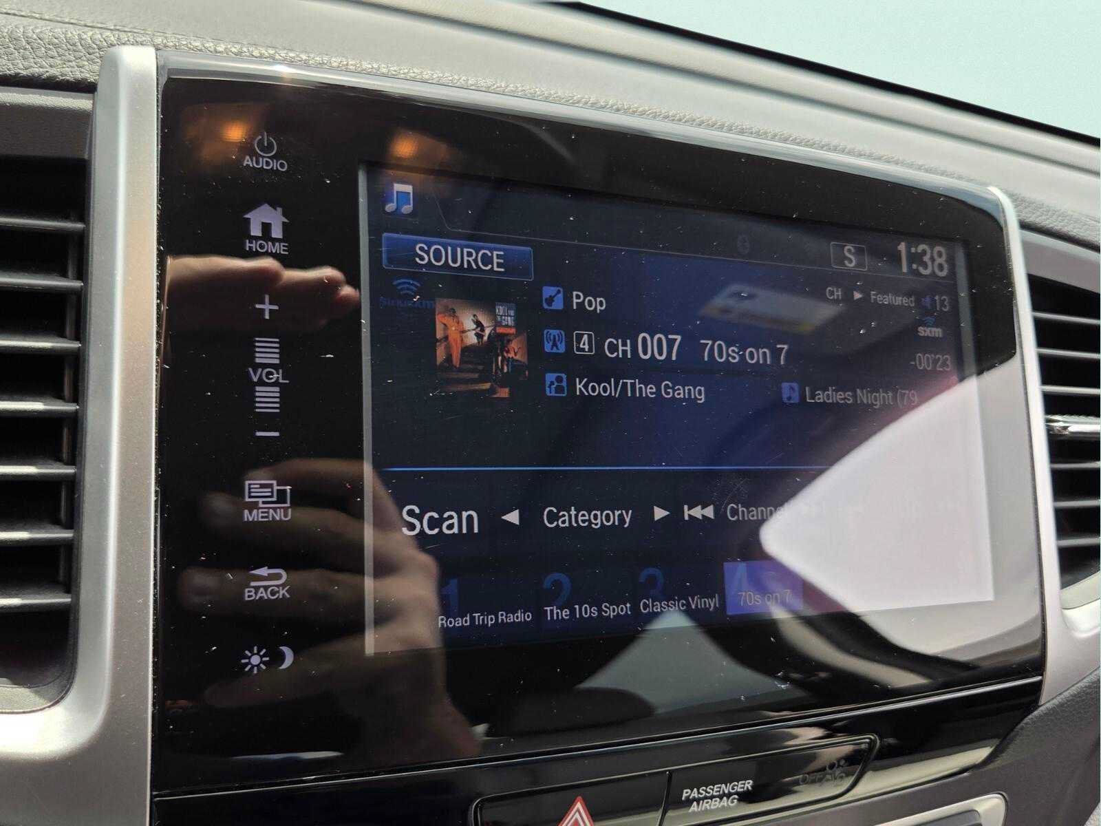 Used 2017 Honda Pilot EX-L image 23