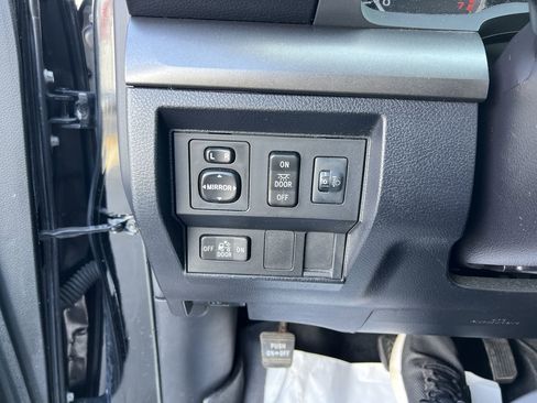 Used 2017 Toyota Tundra SR5 w/ TRD Off Road Package image 25