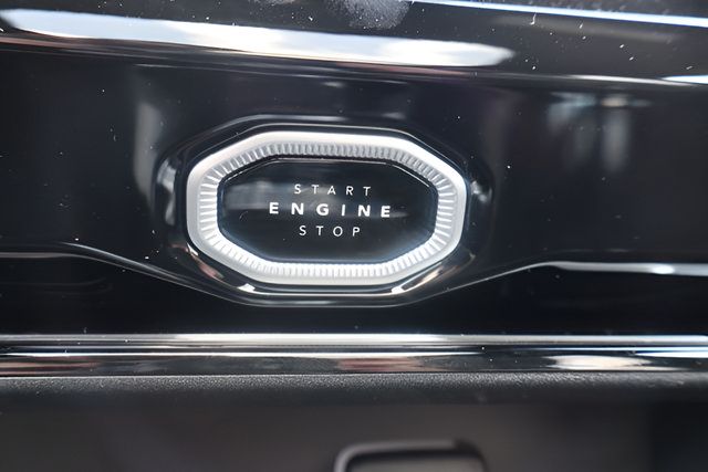 New 2026 Jeep Grand Cherokee L Limited AWD/4WD image 15