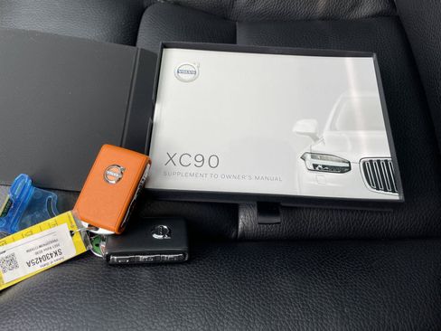 Used 2021 Volvo XC90 T6 Momentum w/ Advanced Package AWD/4WD image 29