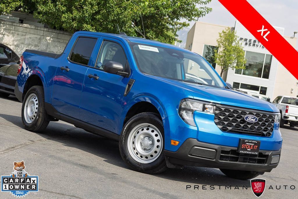 Used 2025 Ford Maverick XL FWD image 1