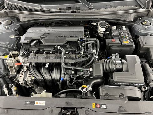 Used 2023 Hyundai Elantra SEL image 21