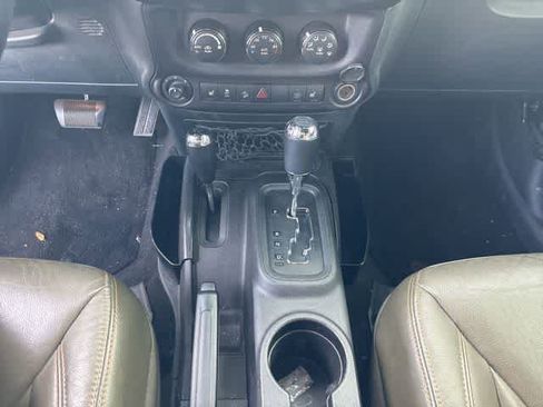 Used 2016 Jeep Wrangler Unlimited Sahara w/ Dual Top Group image 19