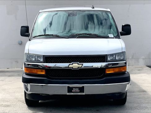 Used 2019 Chevrolet Express 3500 LT w/ LT Preferred Equipment Group RWD image 6