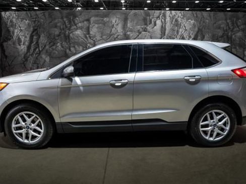 Used 2021 Ford Edge SEL image 24