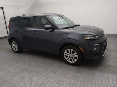 Used 2020 Kia Soul LX FWD image 11