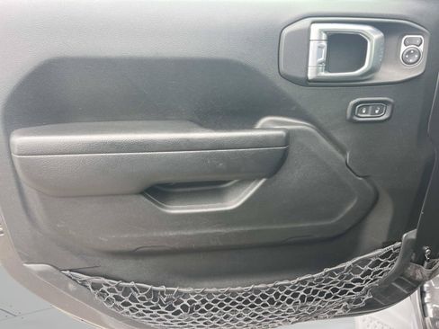Used 2022 Jeep Gladiator Sport AWD/4WD image 31