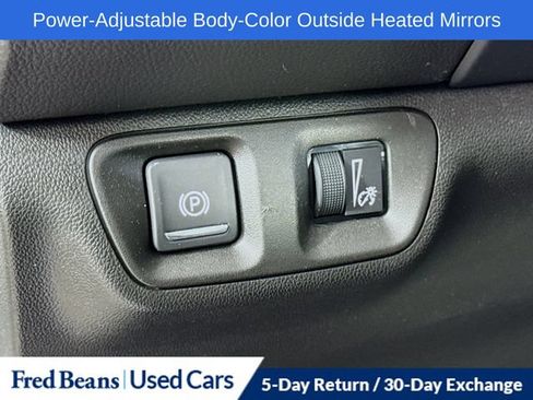 Used 2023 GMC Acadia SLT w/ Elevation Edition AWD/4WD image 15