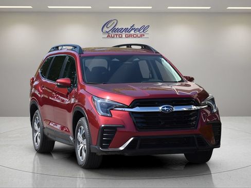 Certified 2023 Subaru Ascent Premium w/ Convenience Package AWD/4WD image 2